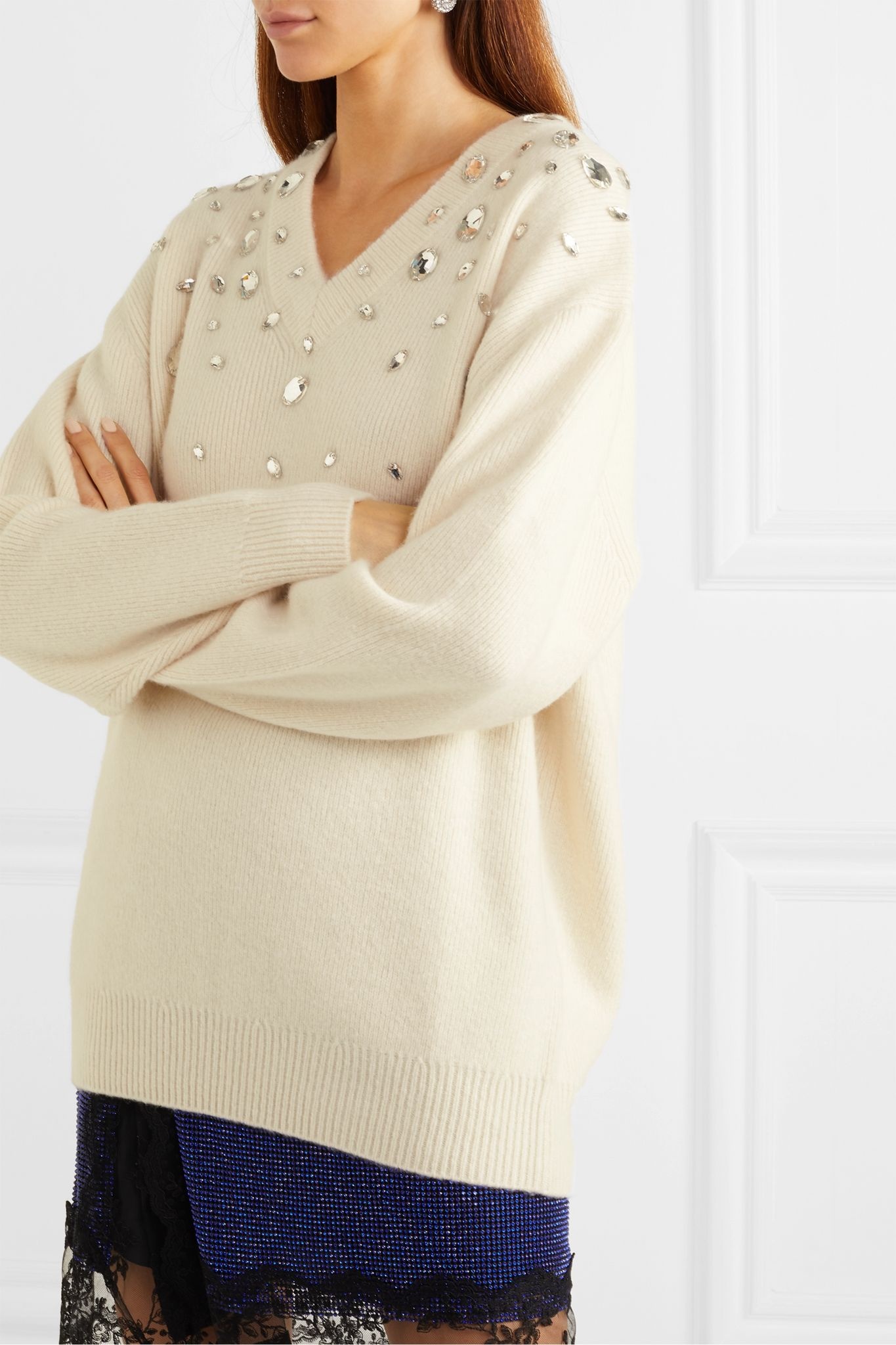 Oversized crystal-embellished cashmere and silk-blend sweater - 3