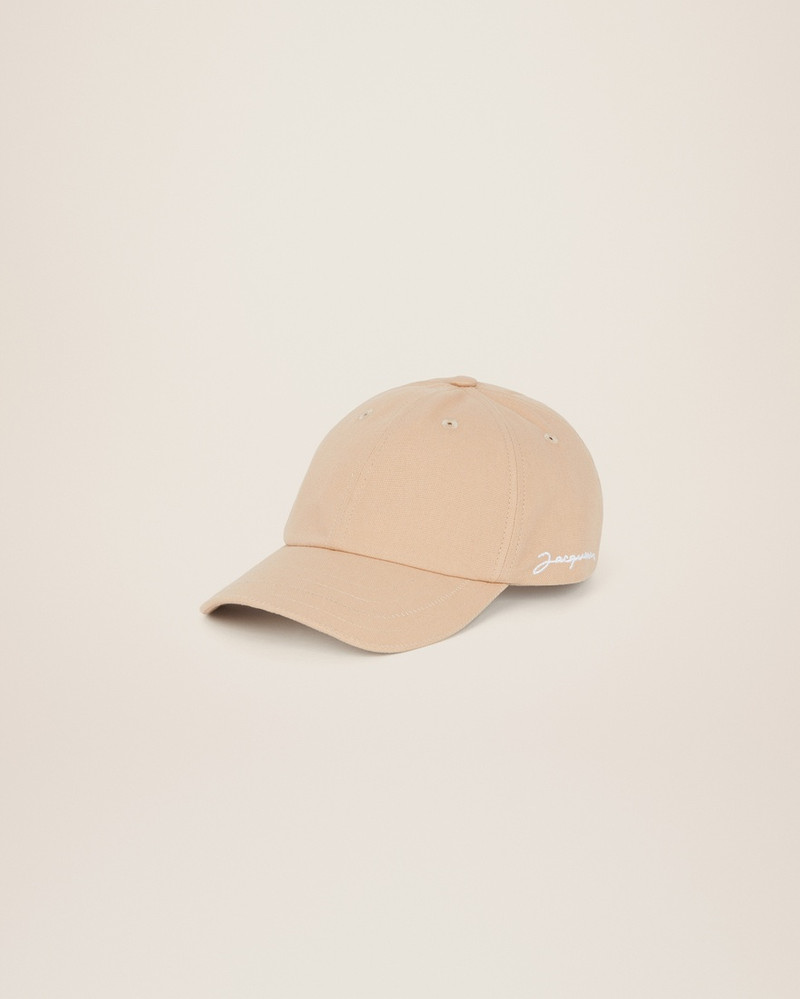 La casquette Jacquemus 1