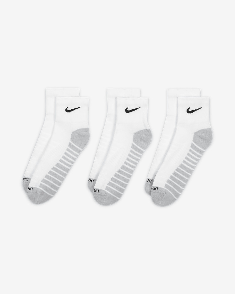 Nike Nike Everyday Max Cushioned Training Ankle Socks (3 Pairs) outlook