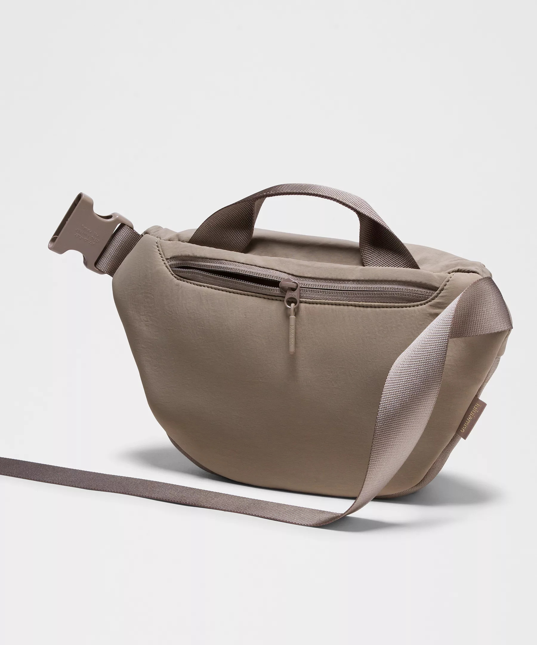Curved Crossbody Bag 3L - 4