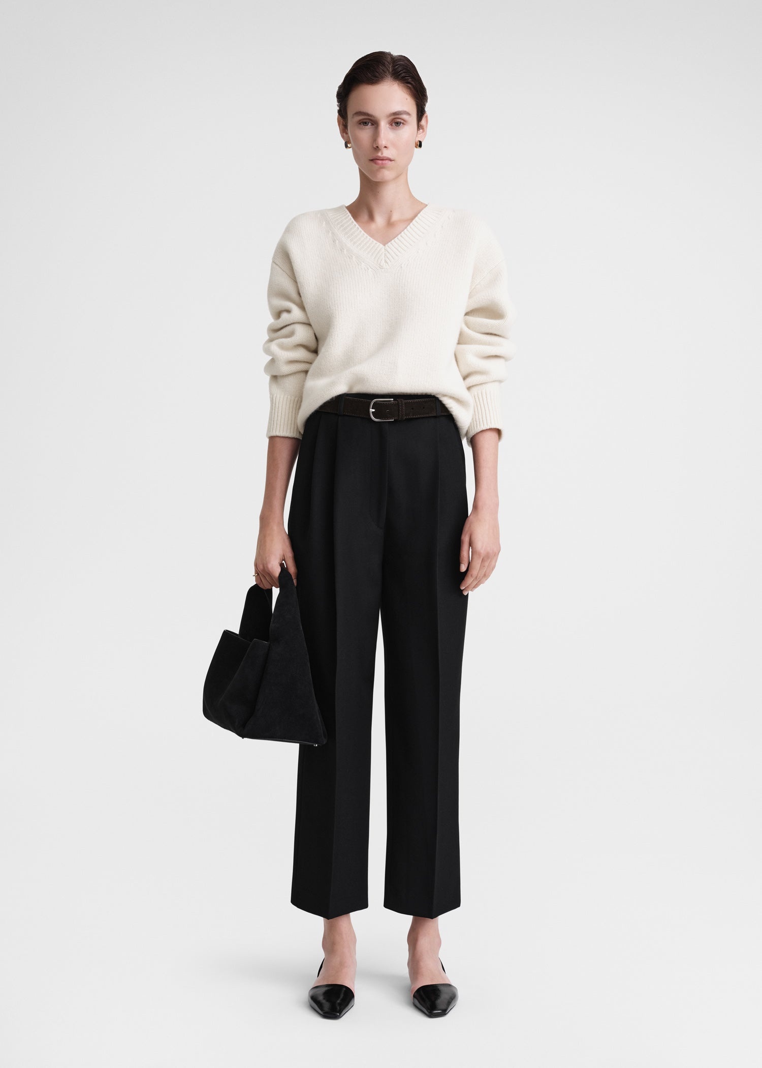 Double-pleated cropped trousers black - 2