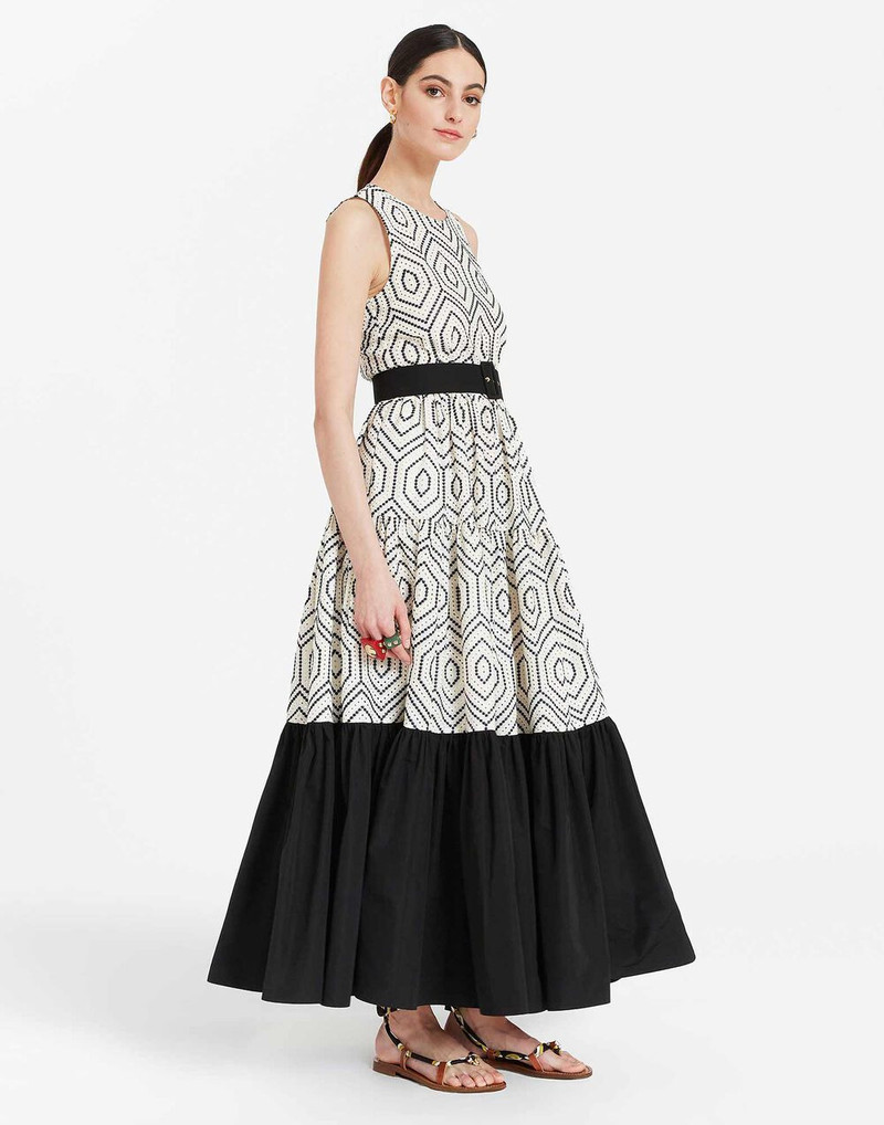 Sleeveless Big Dress 7
