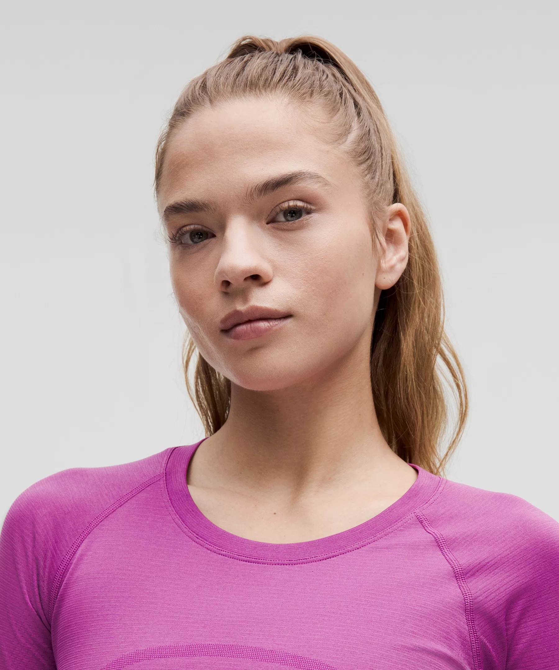 Swiftly Tech Long-Sleeve Shirt 2.0 *Hip Length - 4