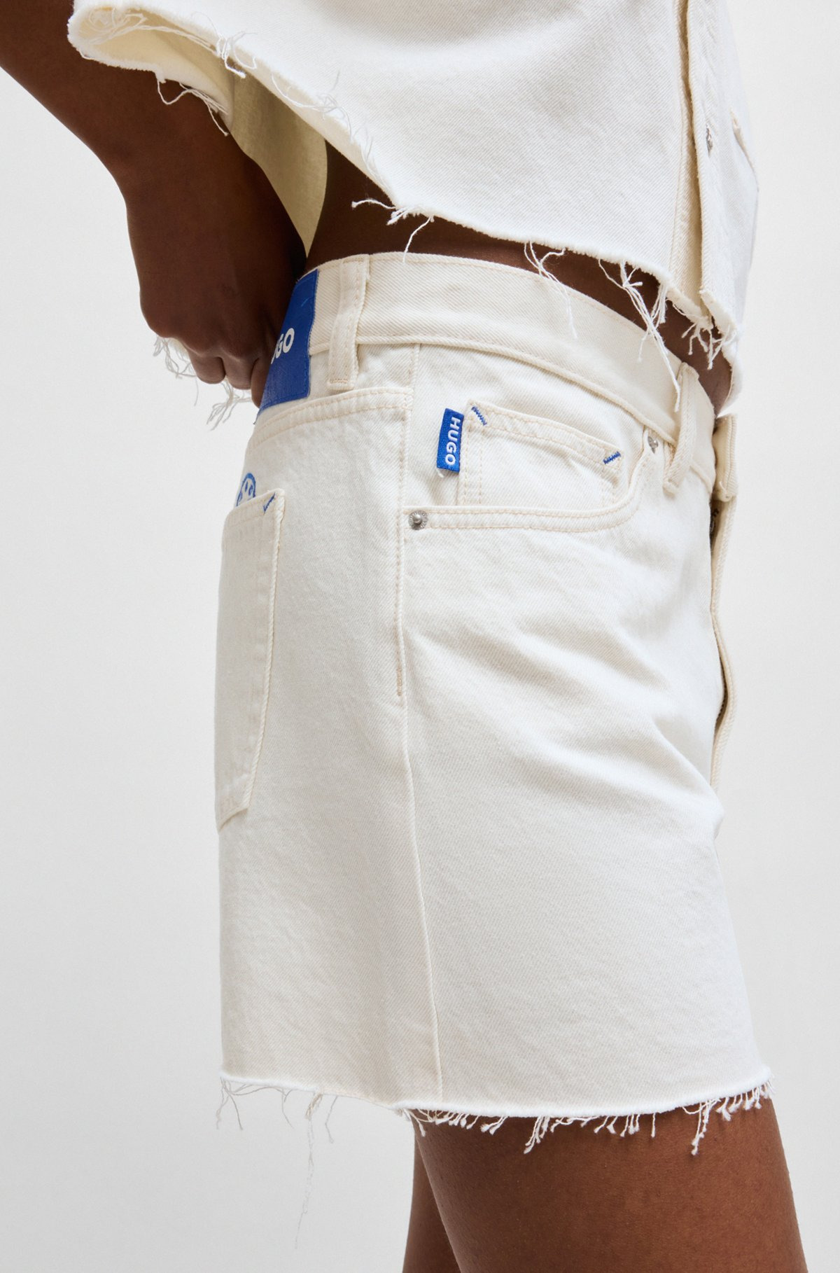 ECRU DENIM SHORTS WITH RAW HEM - 5