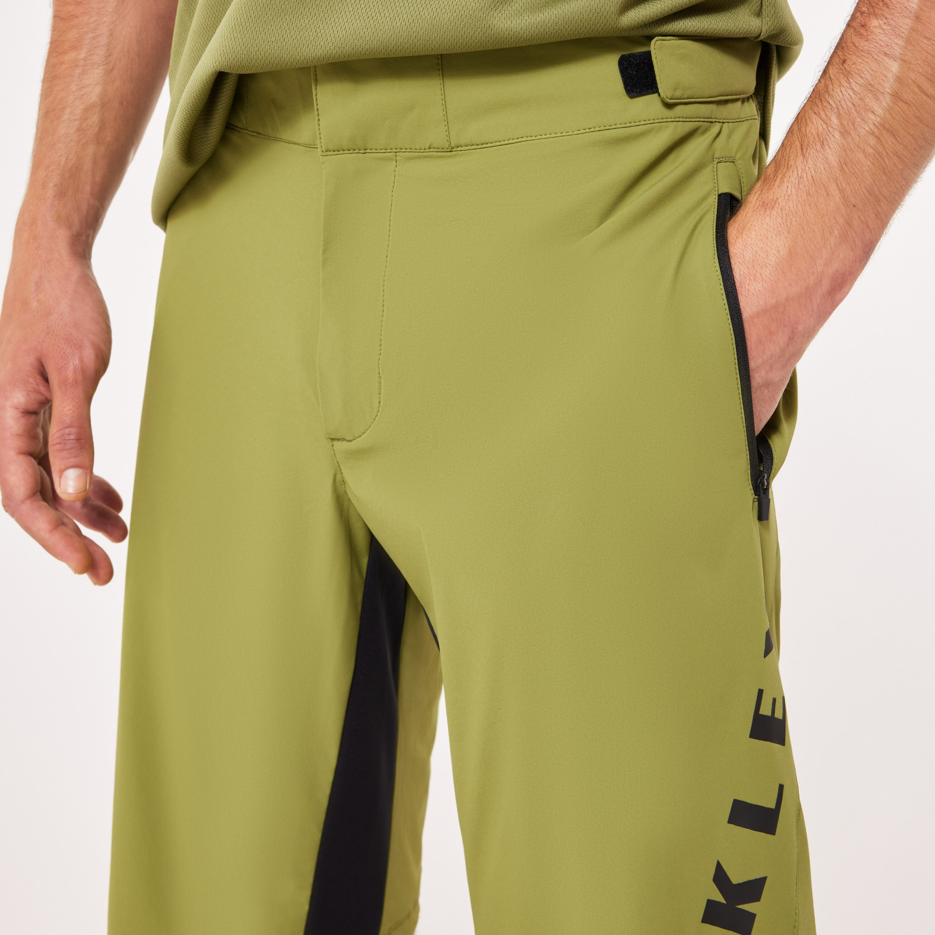 Free Ride Short - 5