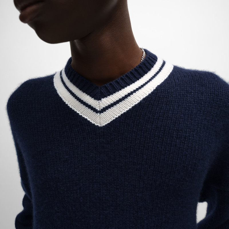 v-neck sweater IN cashmere 5