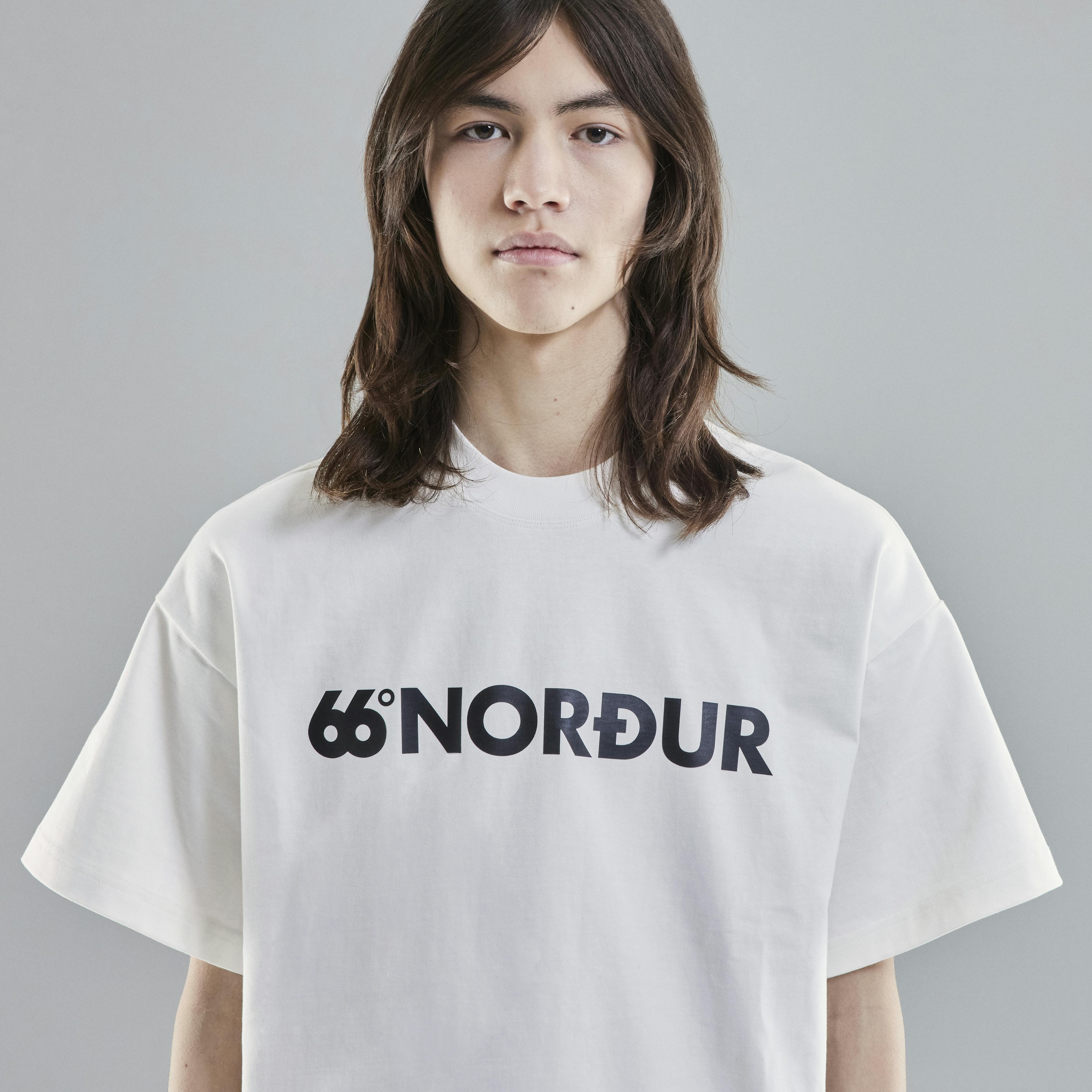 Hringbraut T-Shirt (Unisex) - 4