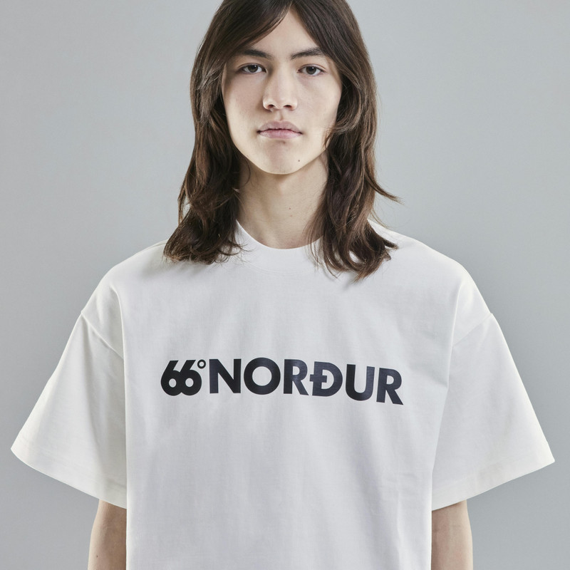 Hringbraut T-Shirt (Unisex) 4