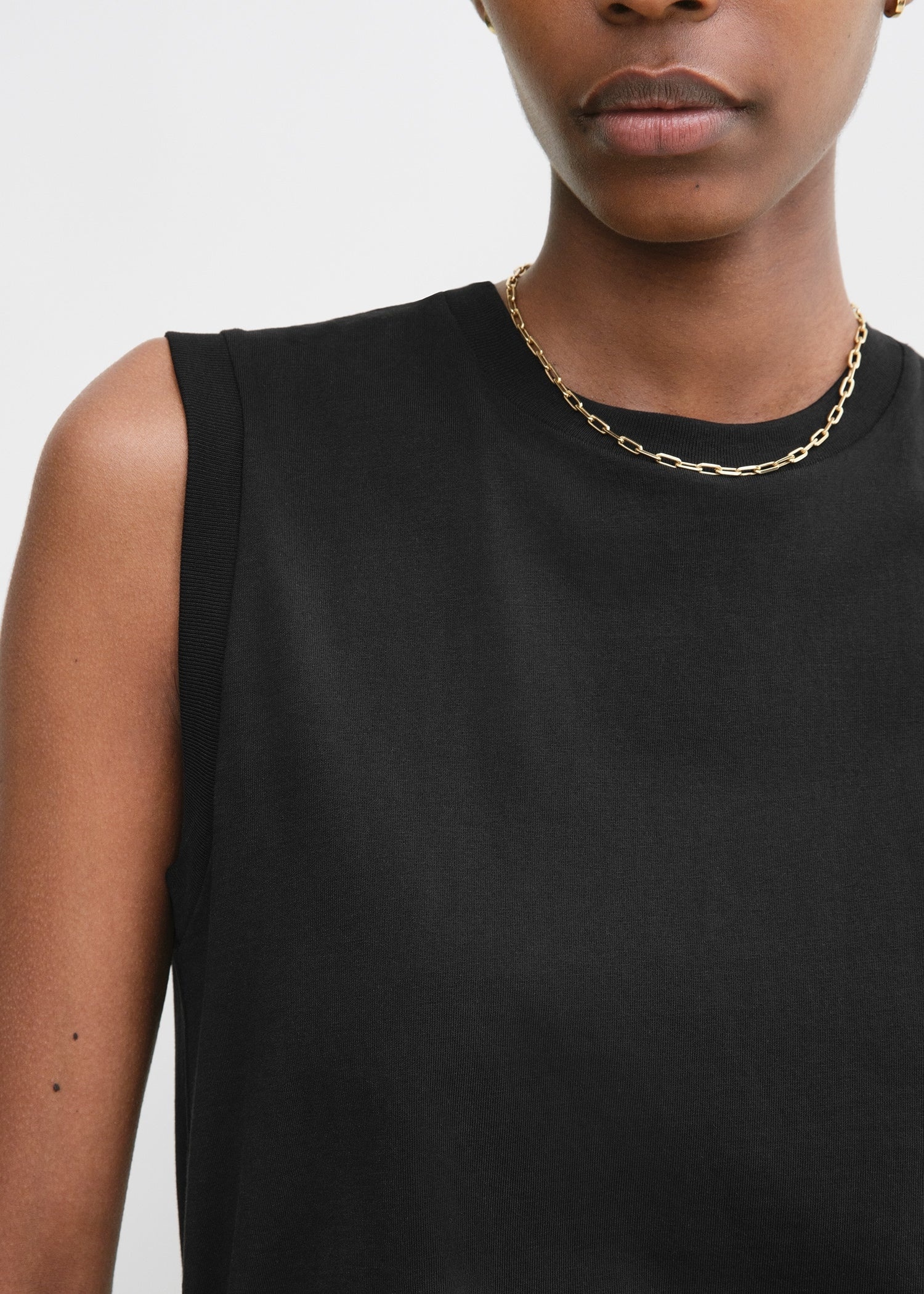 Relaxed sleeveless tee black - 5