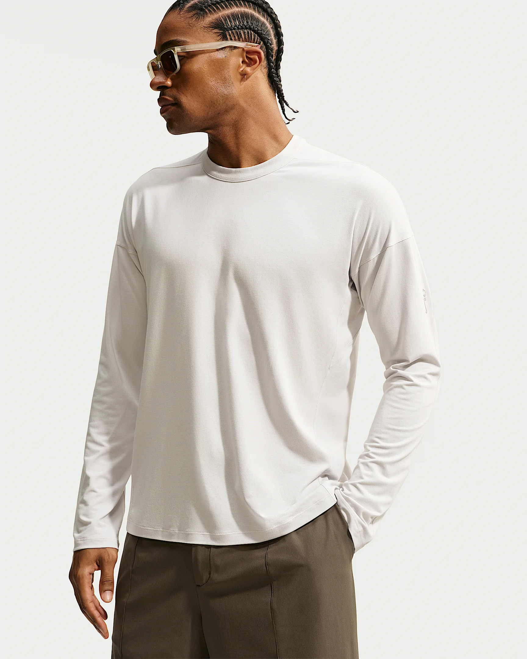 Nike 24.7 ImpossiblySoft Light Men's Dri-FIT Long-Sleeve Top - 1