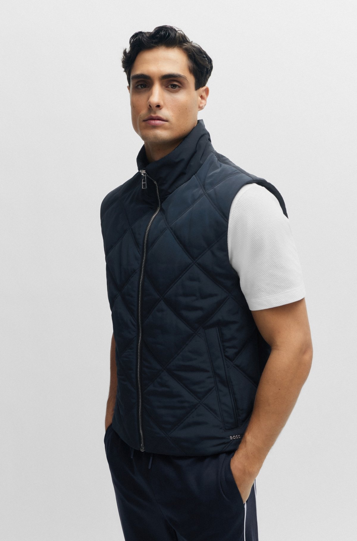 REGULAR-FIT GILET WITH QUILTING AND INSIDE ZIP POCKETS - 6