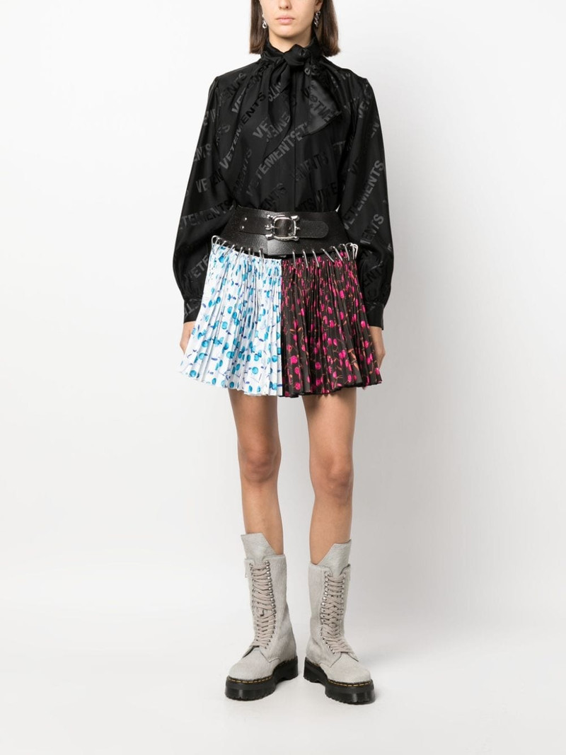 VETEMENTS logo-jacquard button-up shirt outlook
