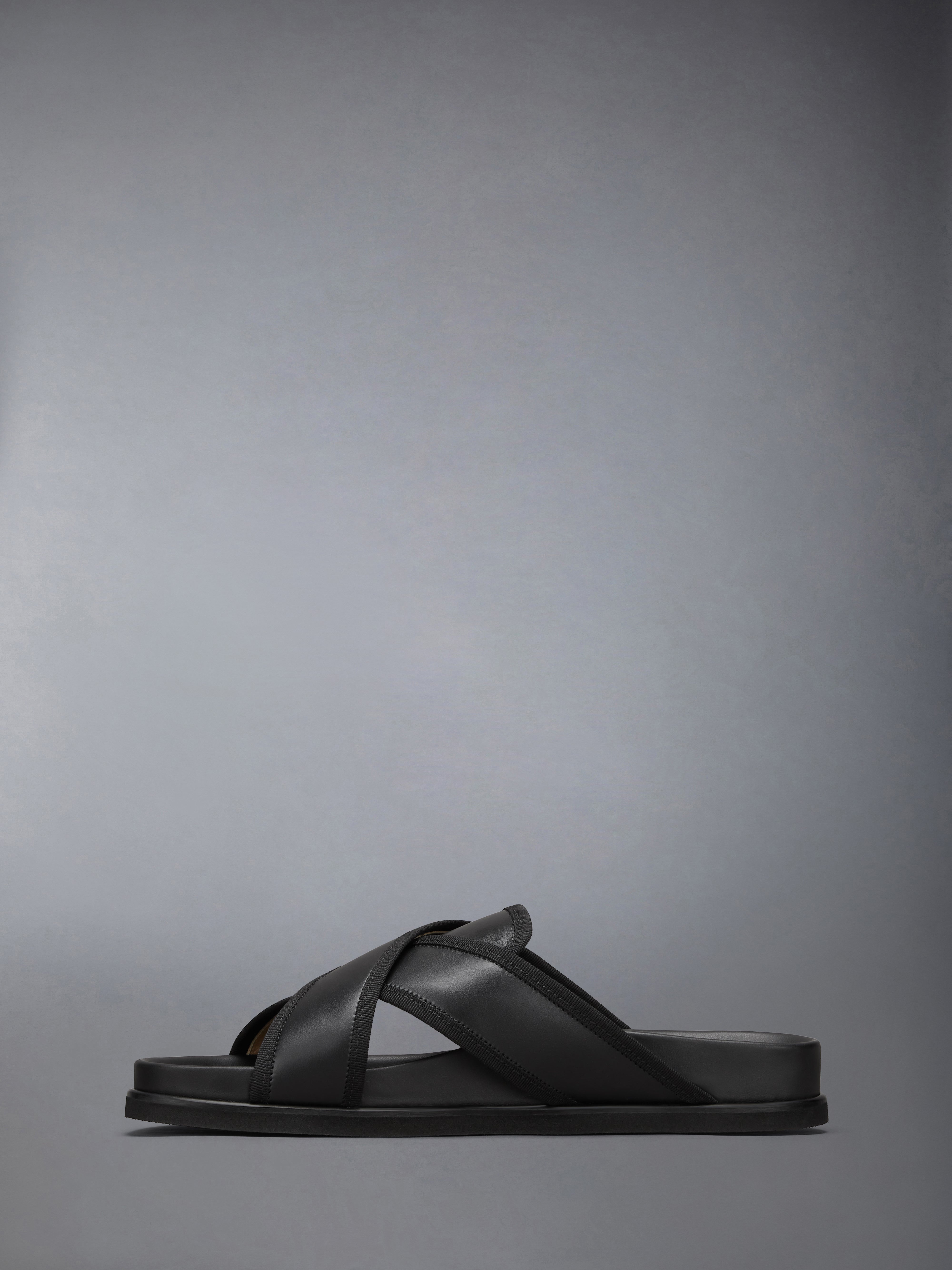 【送料&関税込】Thom Browne Heeled Sandal FFH292A-00003-001_V1.jpg?v=