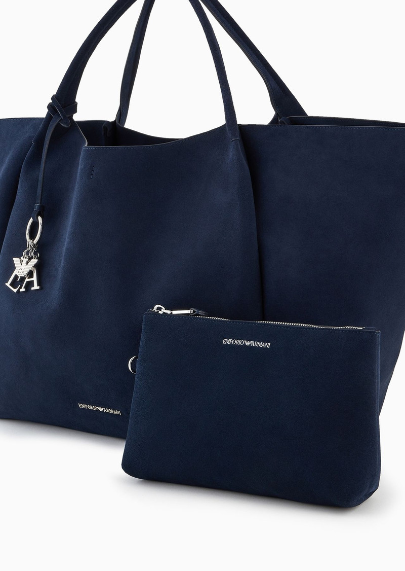 Split cowhide oversize shopper bag with logo charm 6