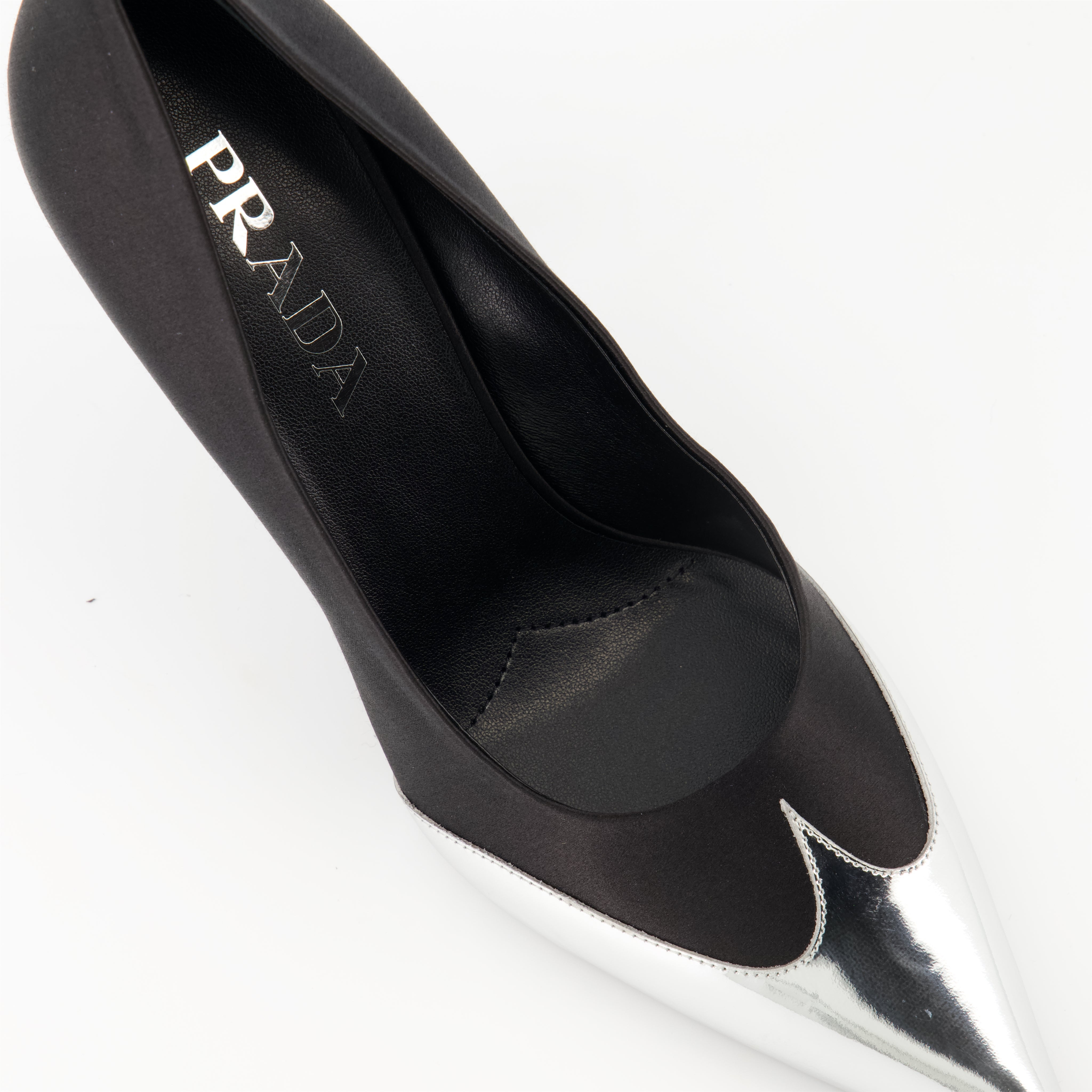 Escarpins en satin et cuir - 5
