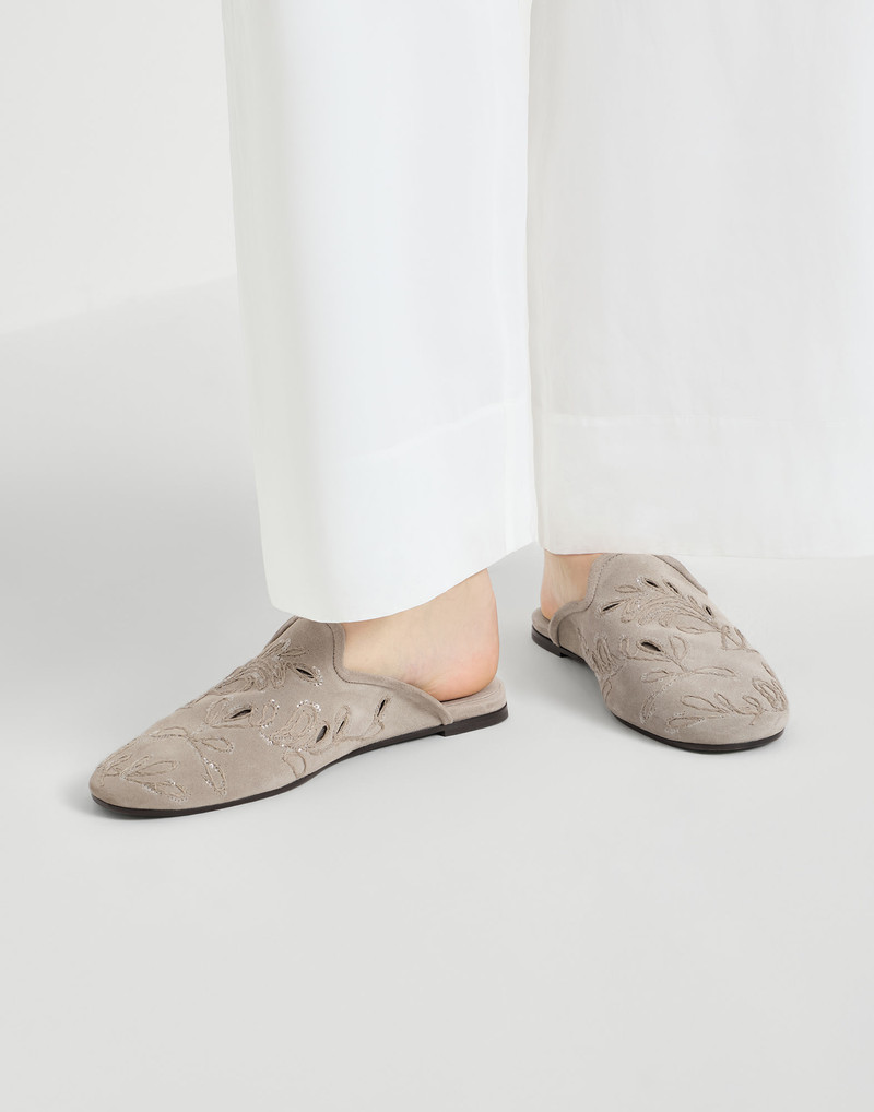 Suede mules with dazzling broderie anglaise 5