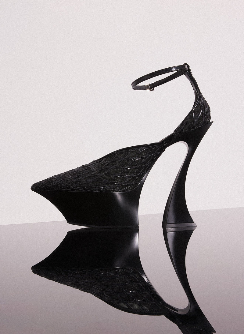 MUGLER black embroidered platform strappy fang 95 mules outlook