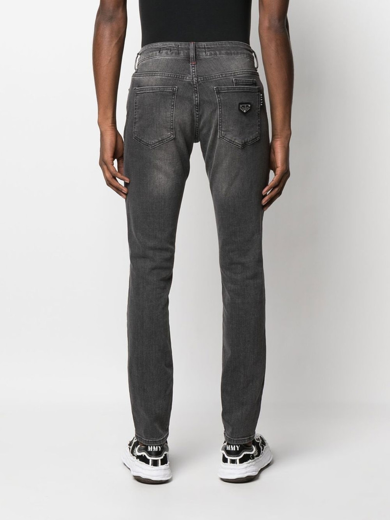 slim-cut leg jeans 4