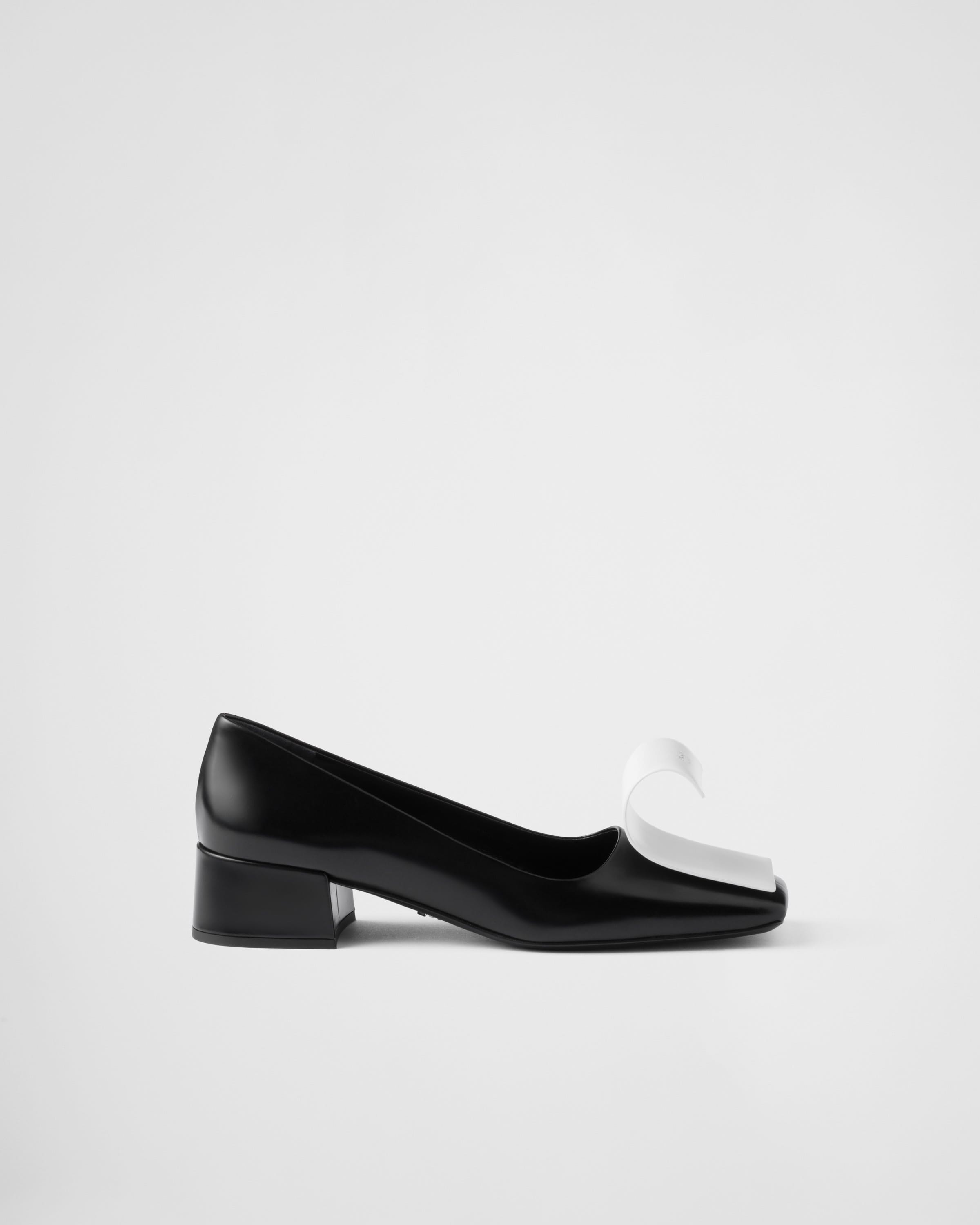 Two-tone brushed leather pumps - 2
