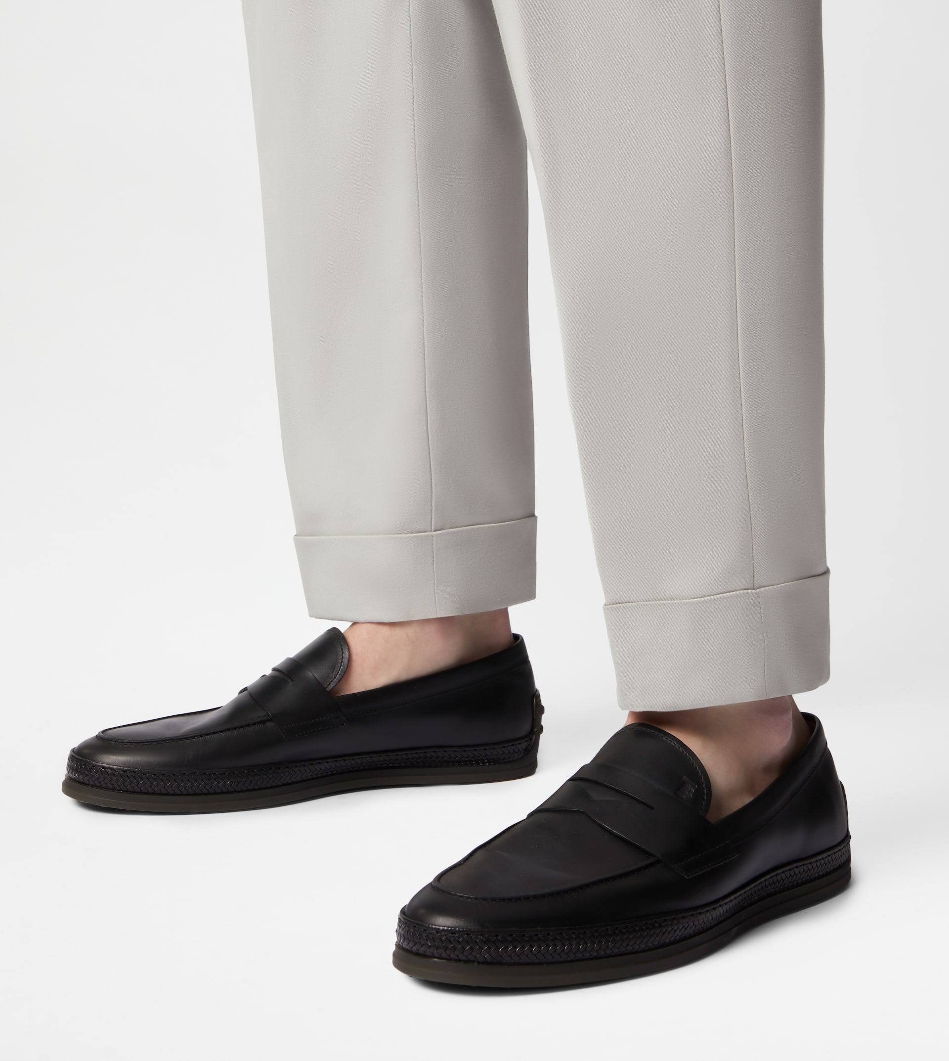 LOAFERS IN LEATHER - BLACK - 6