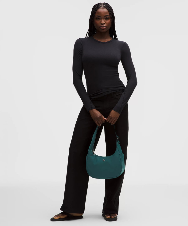 lululemon City Essentials Shoulder Bag 4L outlook