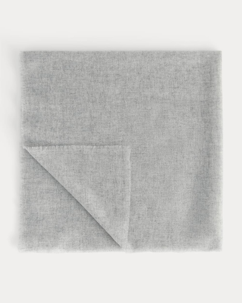 EVERLANE THE CASHMERE FEATHER SCARF outlook