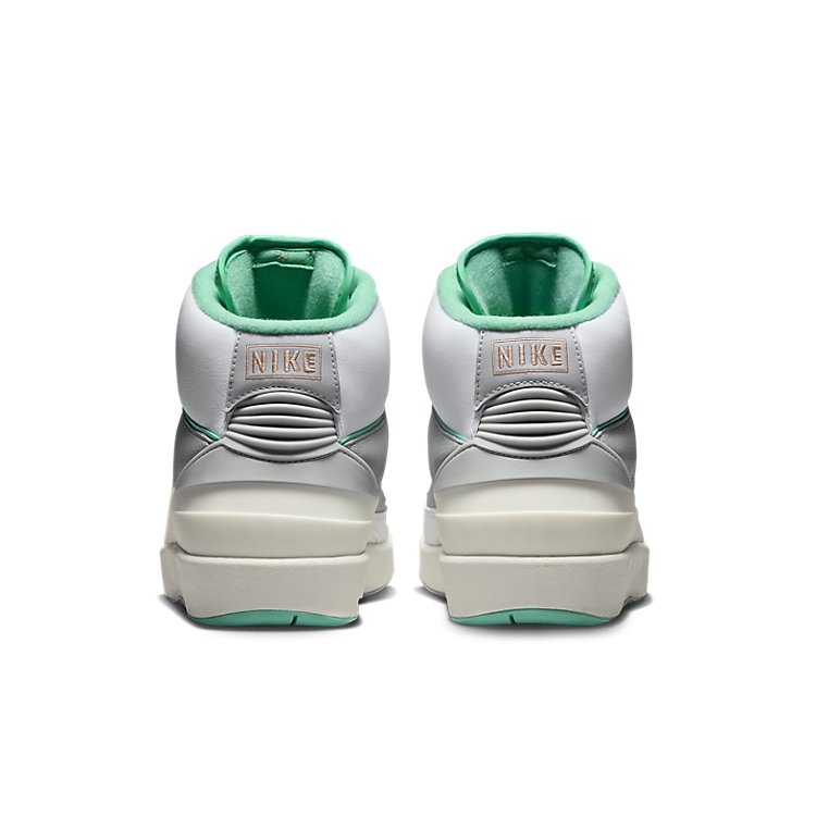(WMNS) Air Jordan 2 Retro 'Crystal Mint' FN6755-100 - 4
