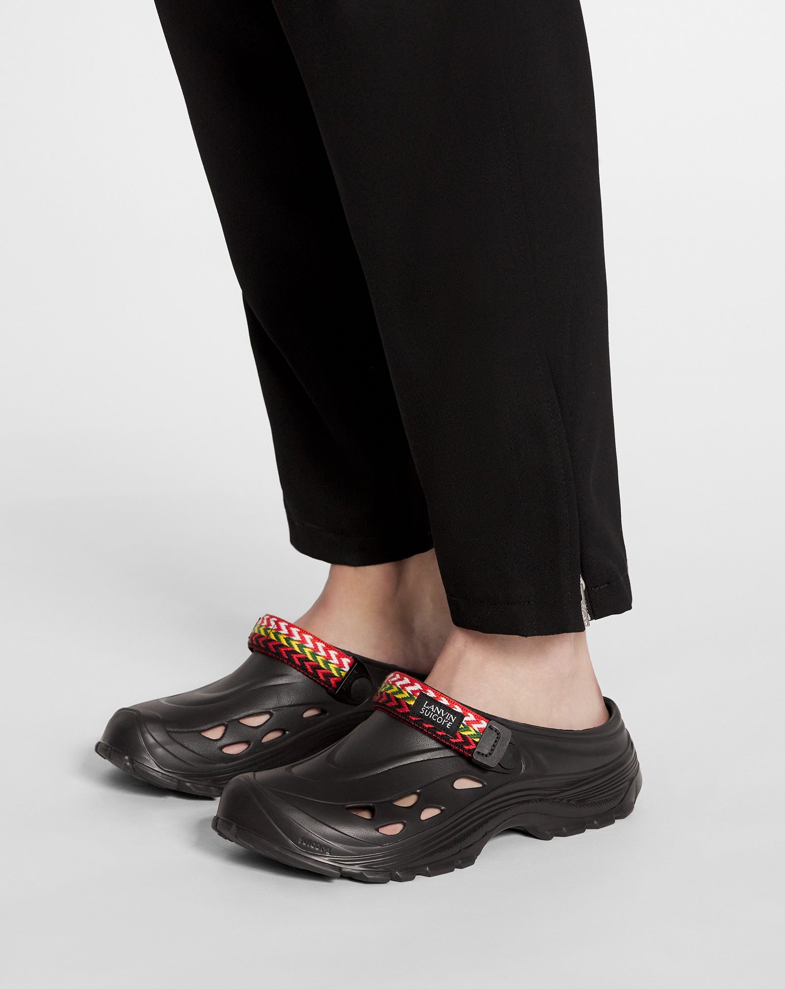 ♂新品・コラボ・クロッグサンダル【LANVIN　×　SUICOKE】黒　41 Lanvin x Suicoke Curb Sandals | Black | FARFETCH
