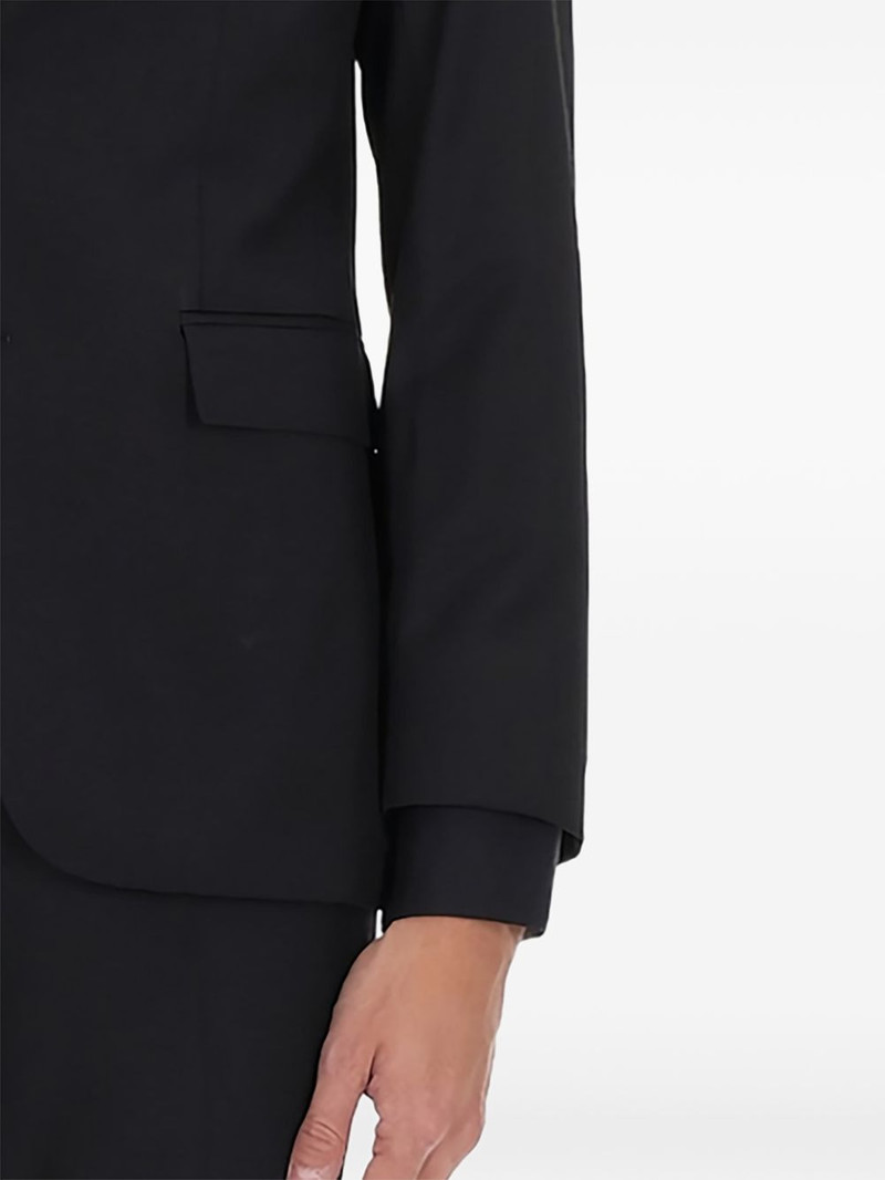 BOSS virgin wool suit outlook