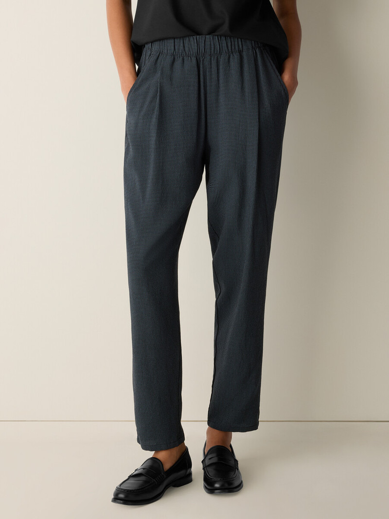Mini Check Crepe Tapered Pant 3