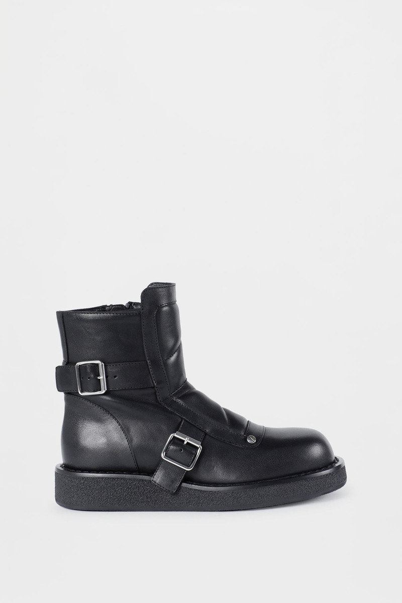 Ann Demeulemeester Lean Ankle Boots outlook