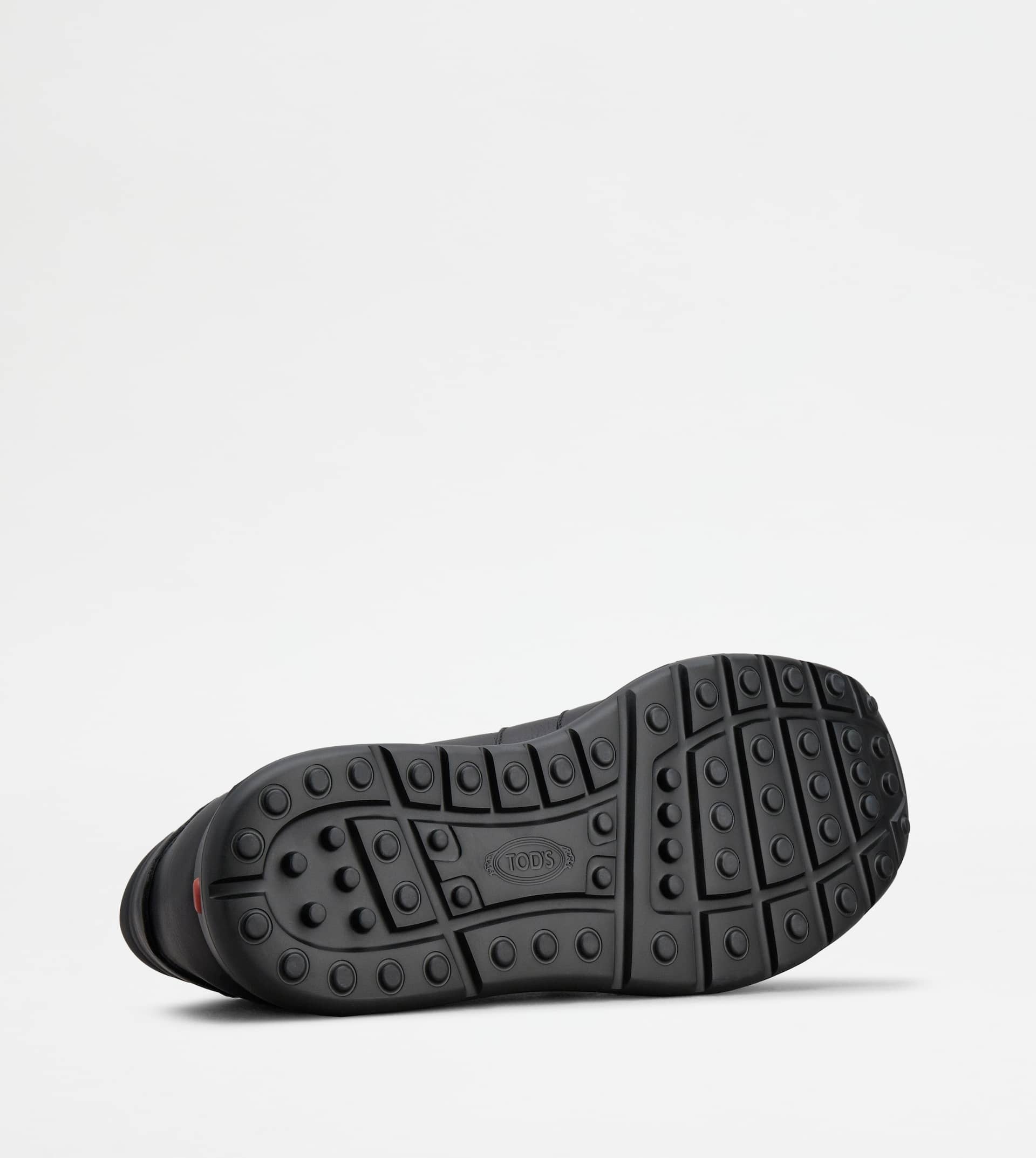 Tod's SNEAKERS IN LEATHER - BLACK | REVERSIBLE