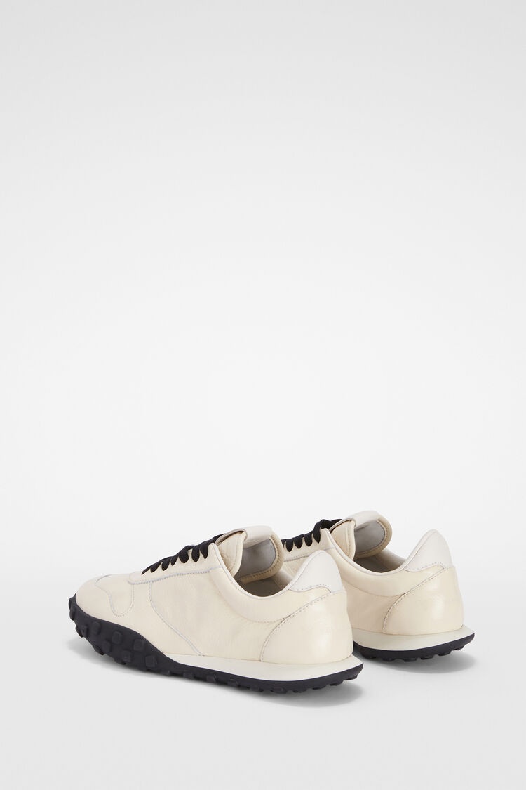 Moon Sneaker - 4