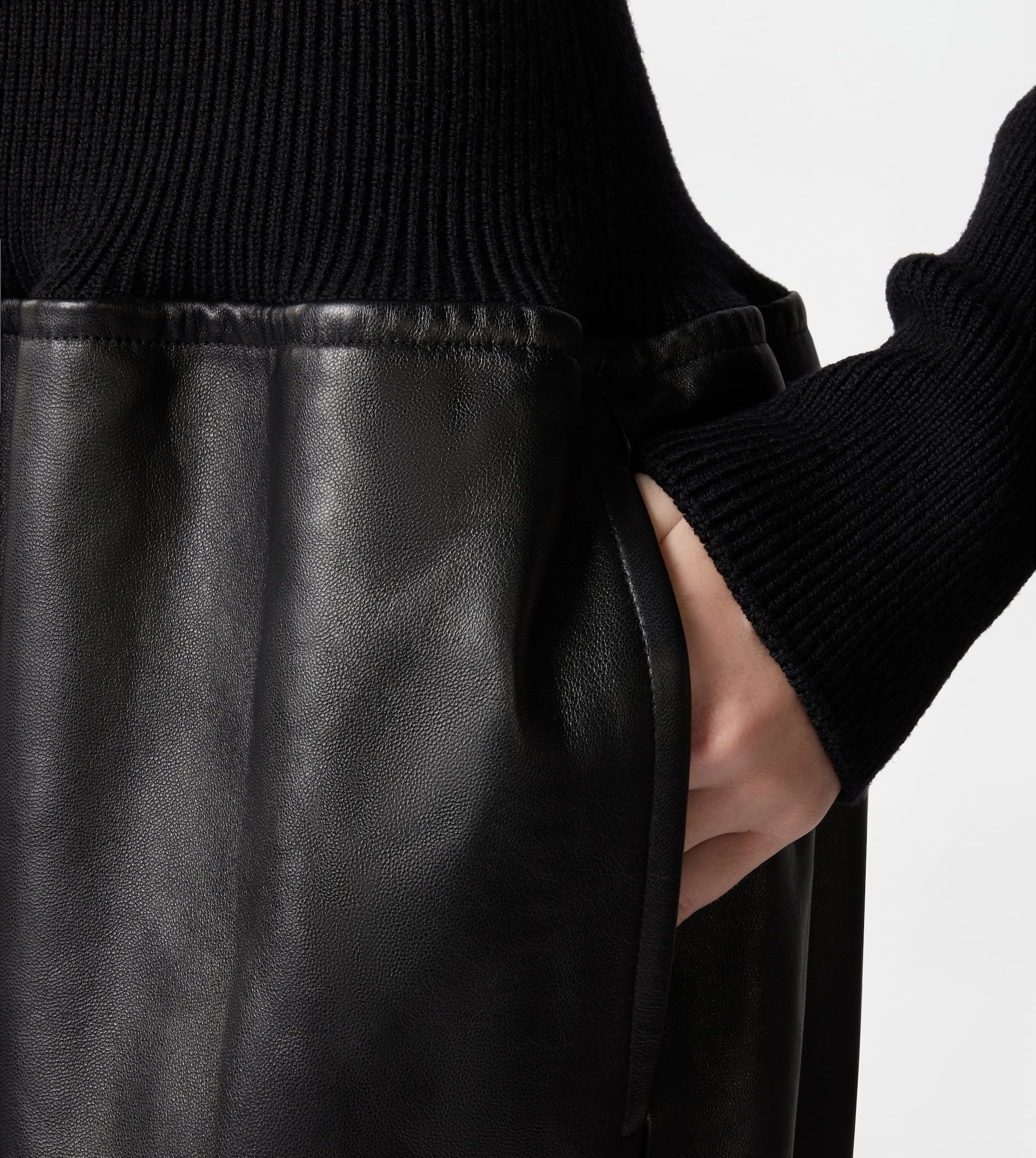 DRESS IN WOOL AND LEATHER - BLACK - 5