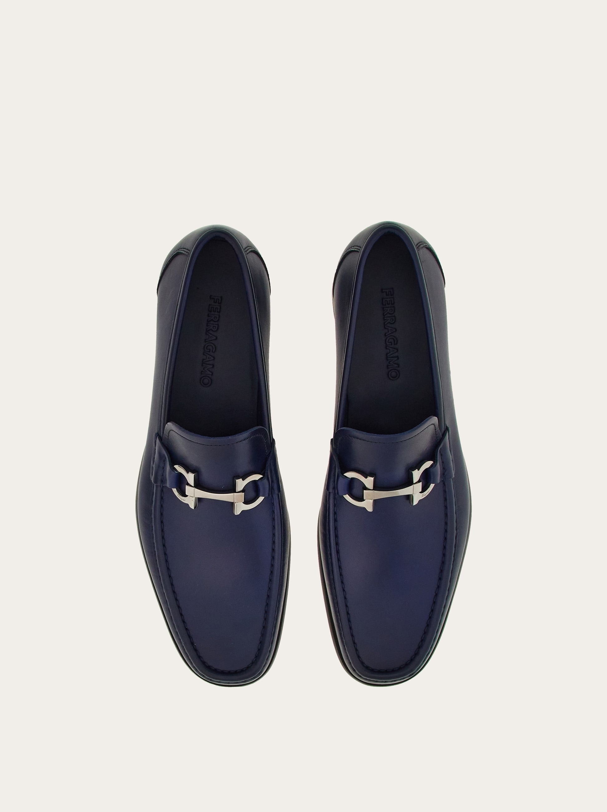 Moccasin with Gancini ornament - 2