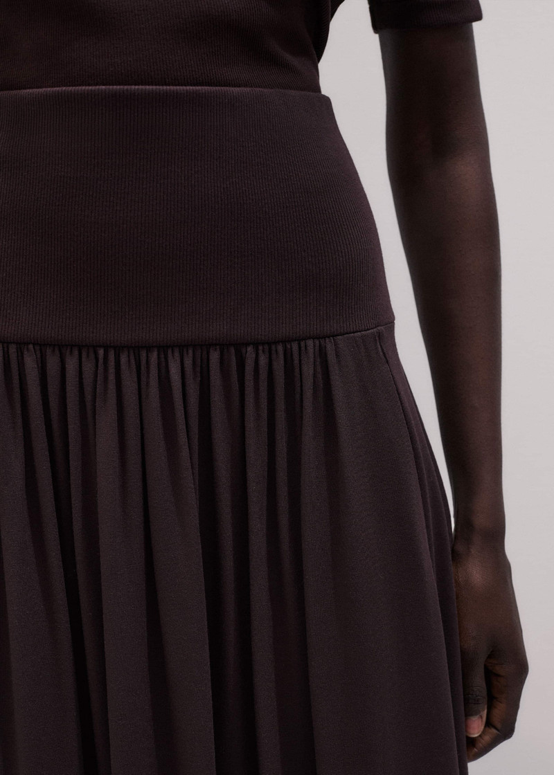Soft Sculpt Maxi Skirt 3