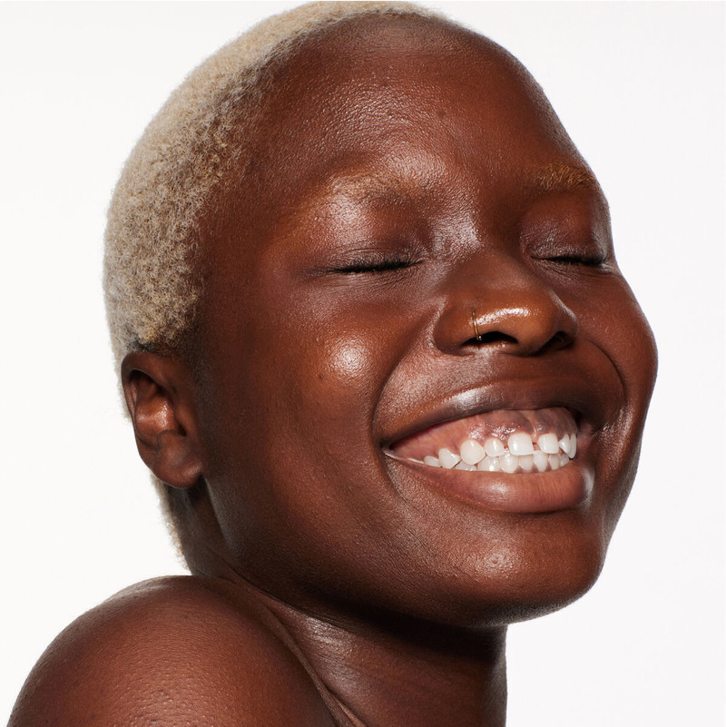 REVITALESSENCE SKIN GLOW Foundation SPF 30 3