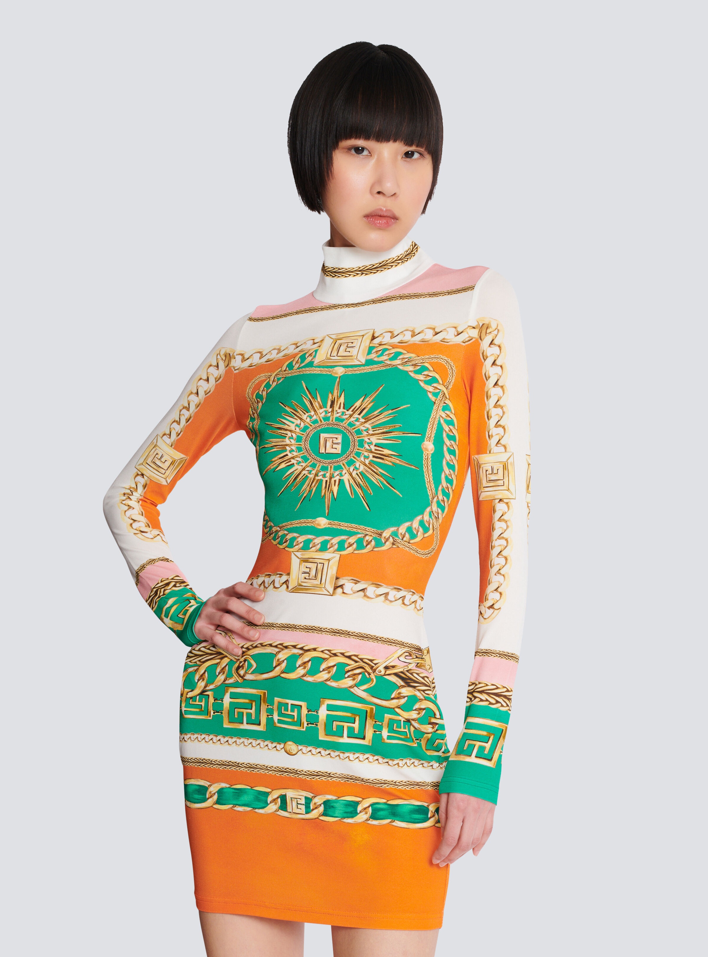 Short printed bodycon dress with Balmain Foulard pattern - 6