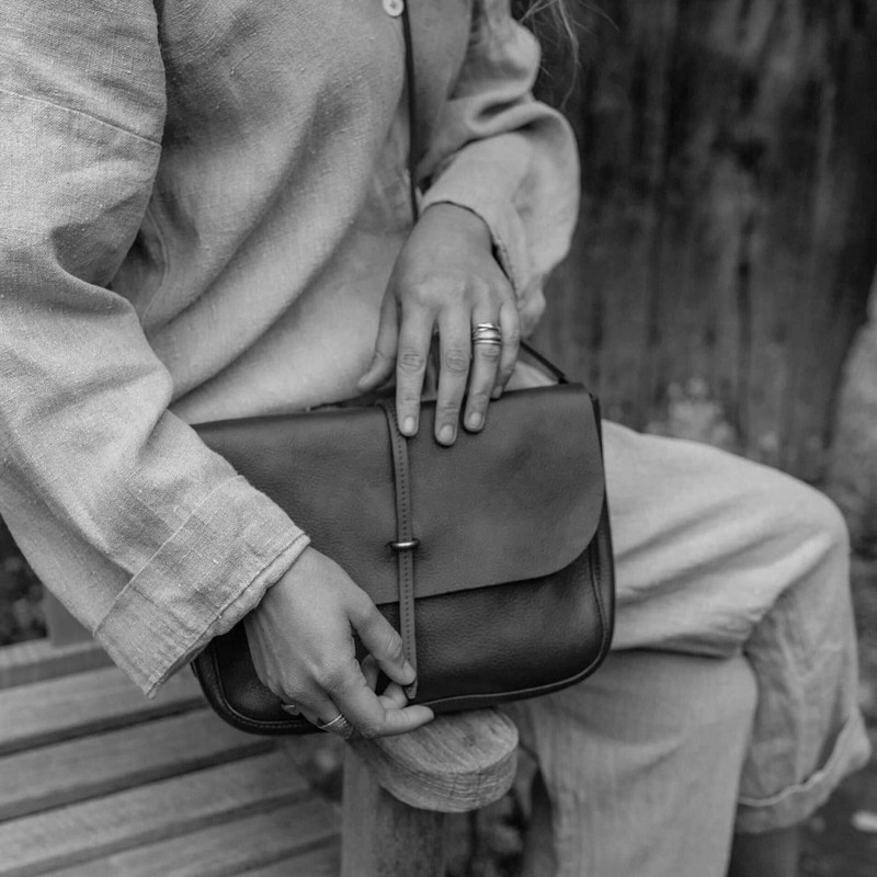 PASTEL POSTMAN BAG / HANDBAG - PEAT 6