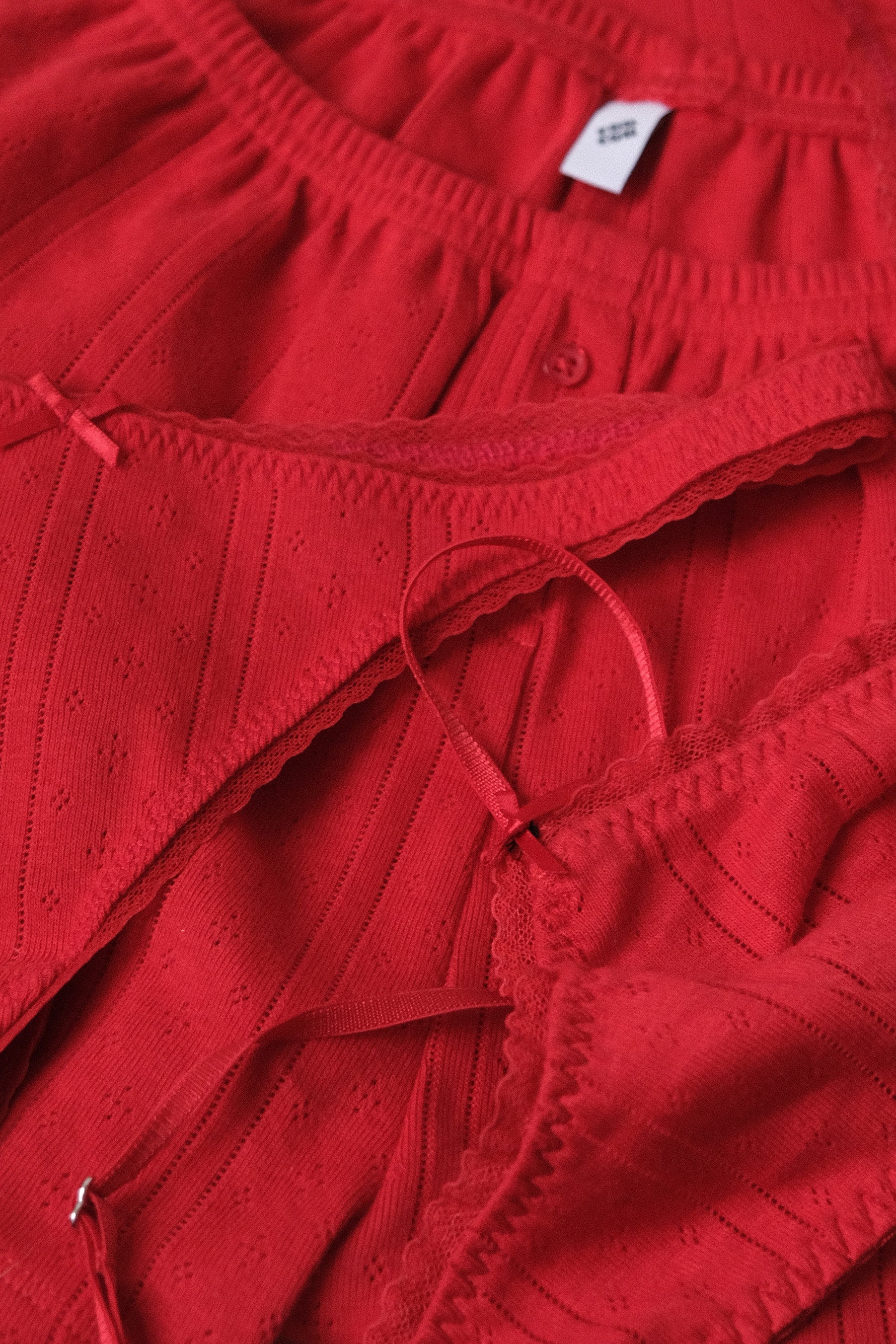 The Short Cherry Red - 7