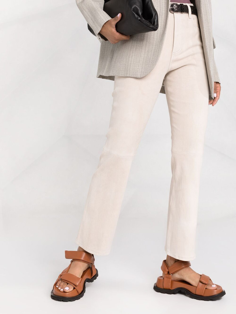 high-waisted cropped jeans 5