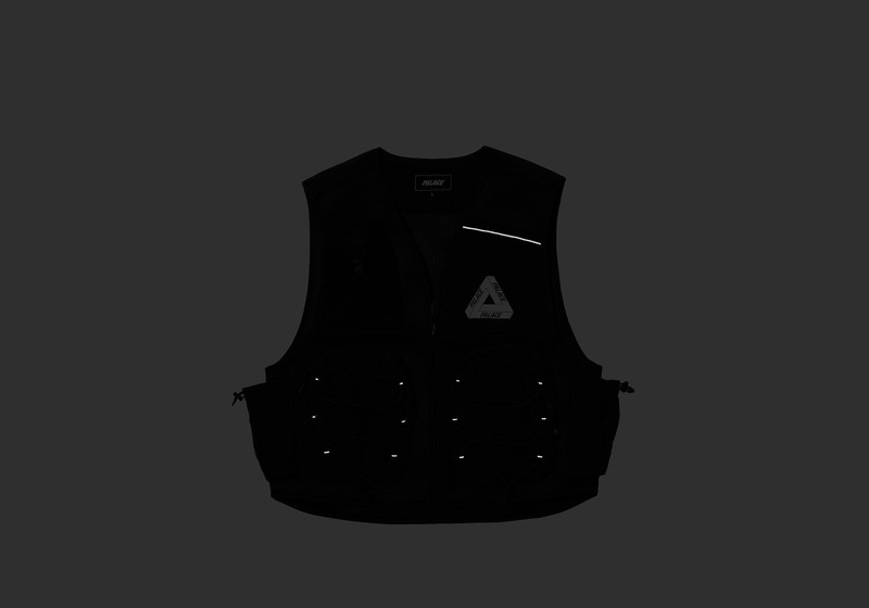 PALACE HYDRO VEST BLACK outlook