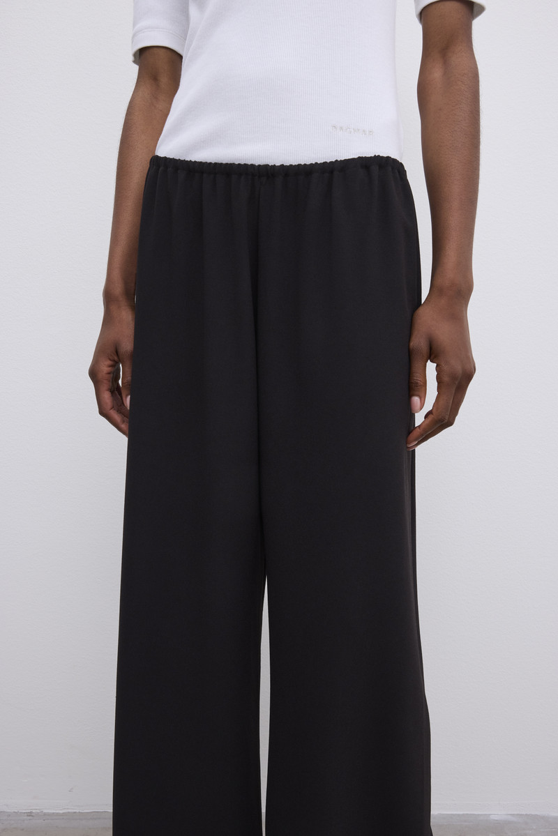 Fluid Crepe trousers 4