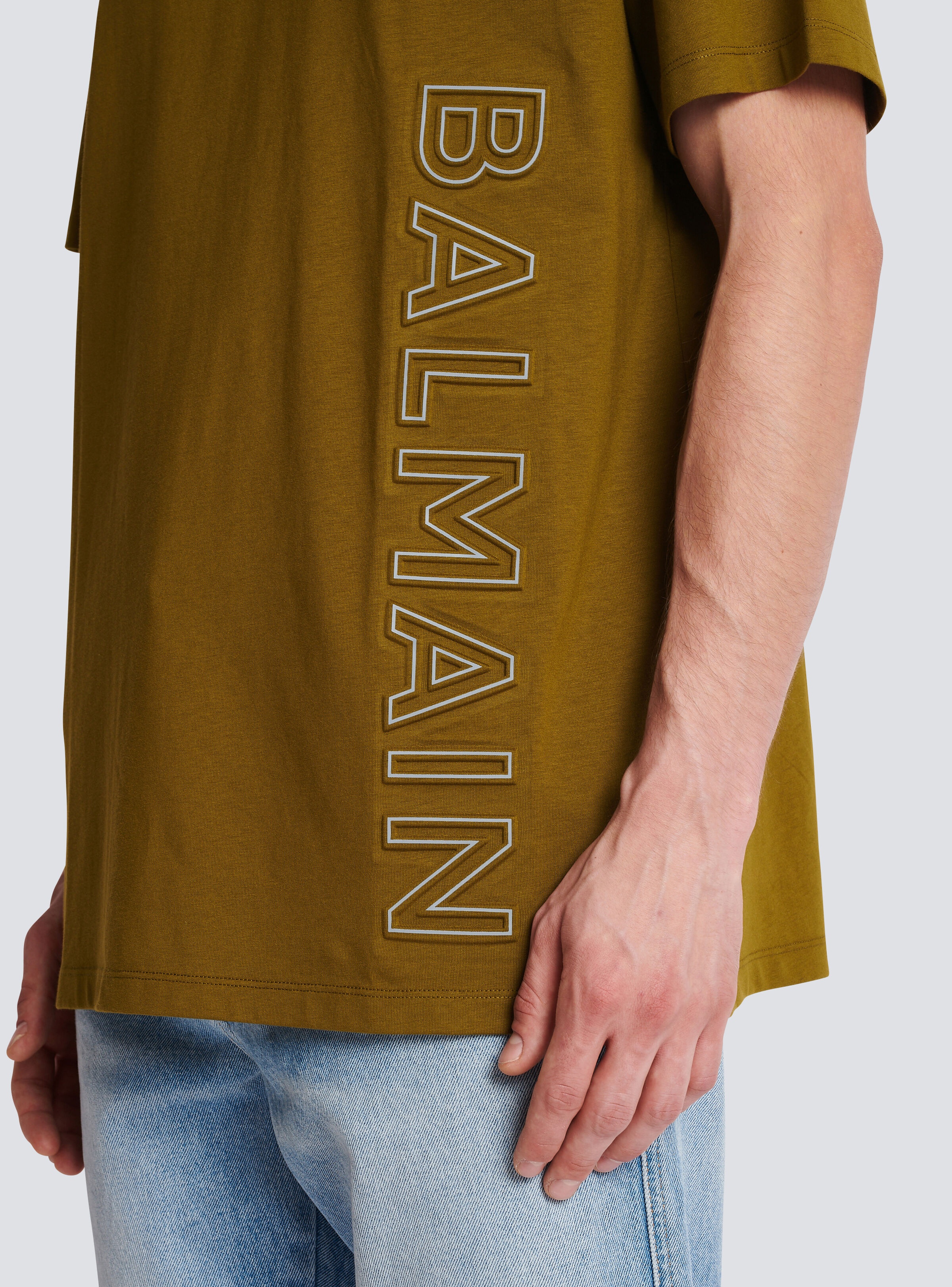 T-shirt in eco-responsible cotton with reflective Balmain logo - 7