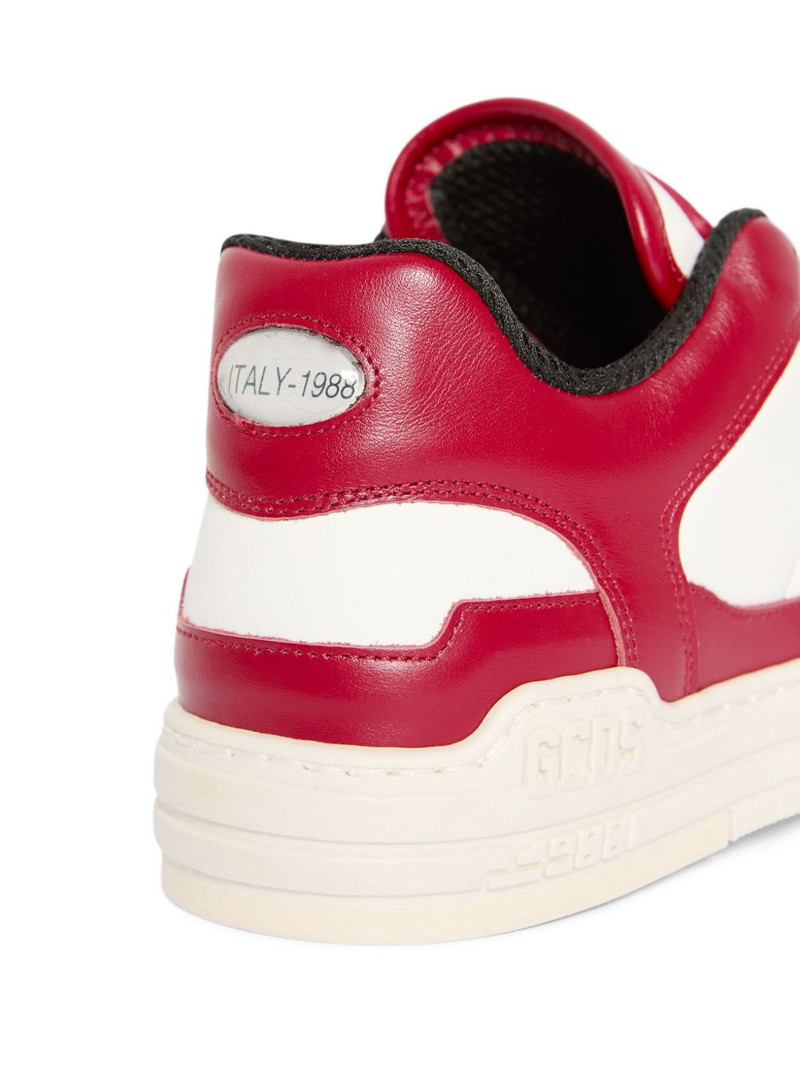 Skateboard sneakers 4
