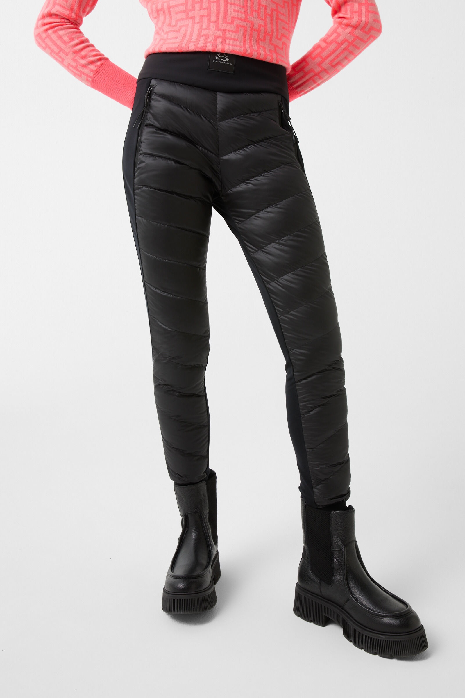 Cora quilted pants in Black - 2