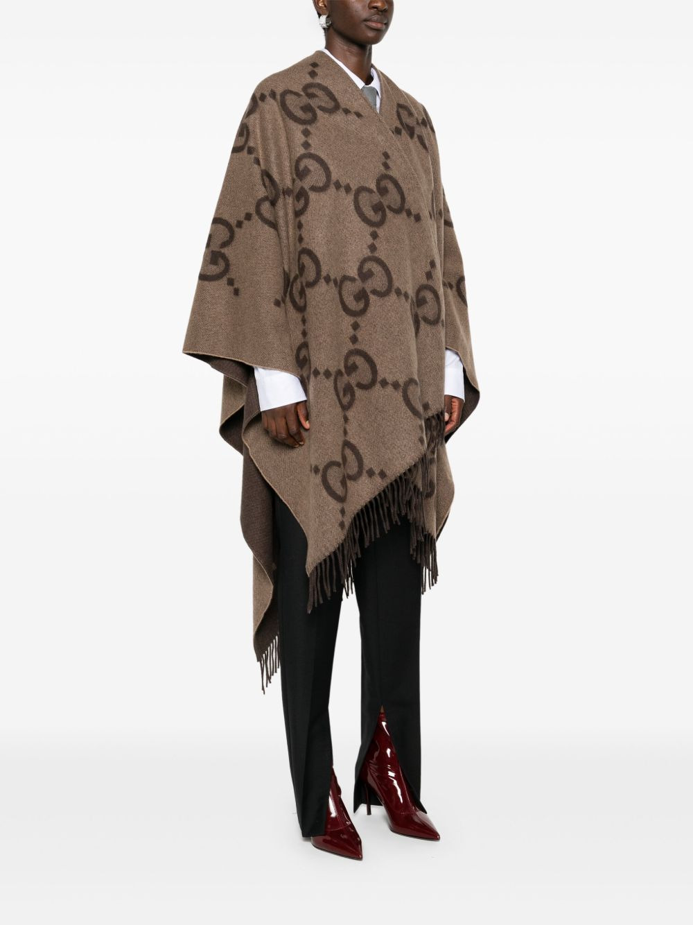 GG-logo reversible cashmere cape - 3