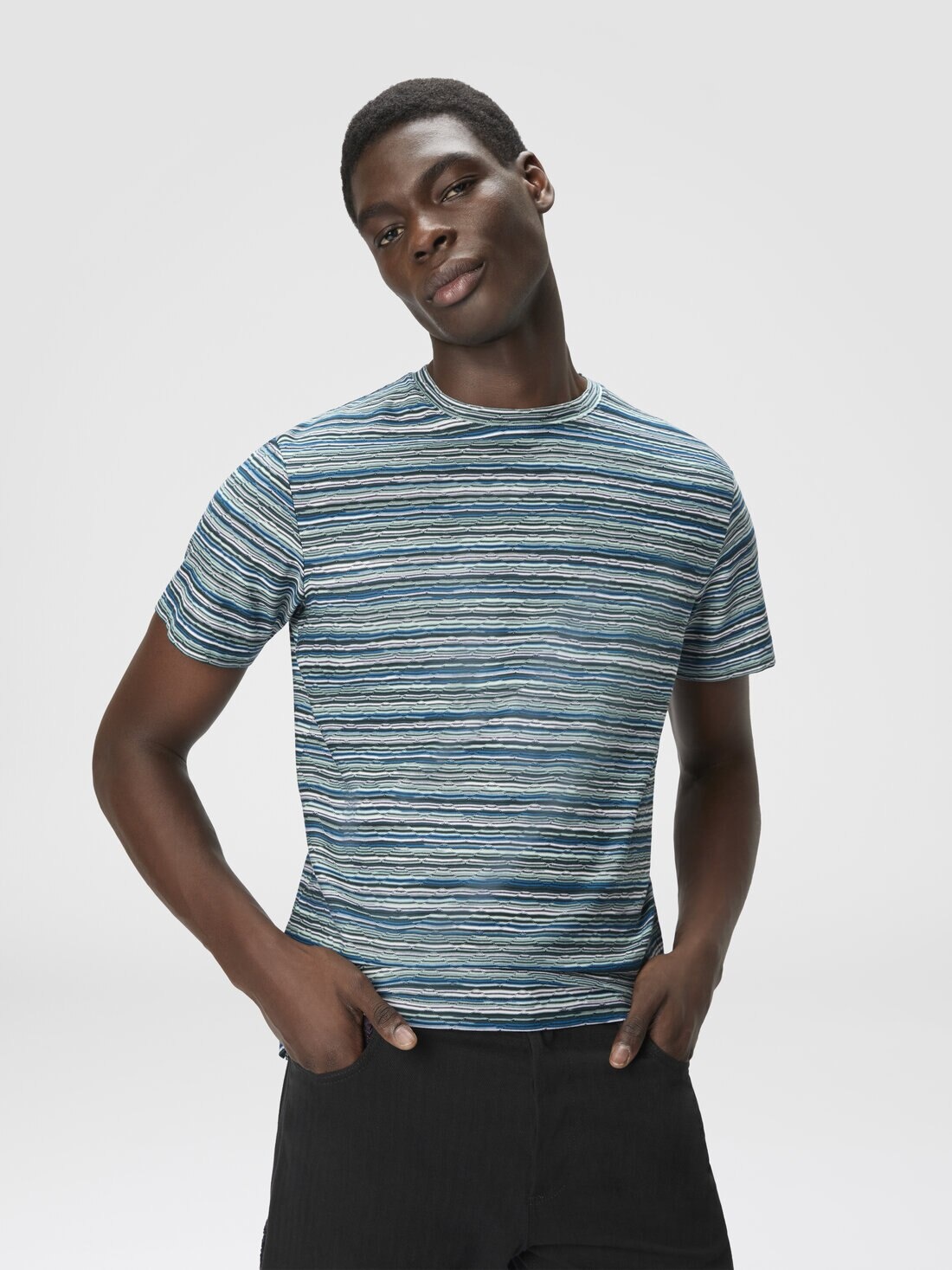 T-Shirt with Flame and Zigzag Pattern - 4