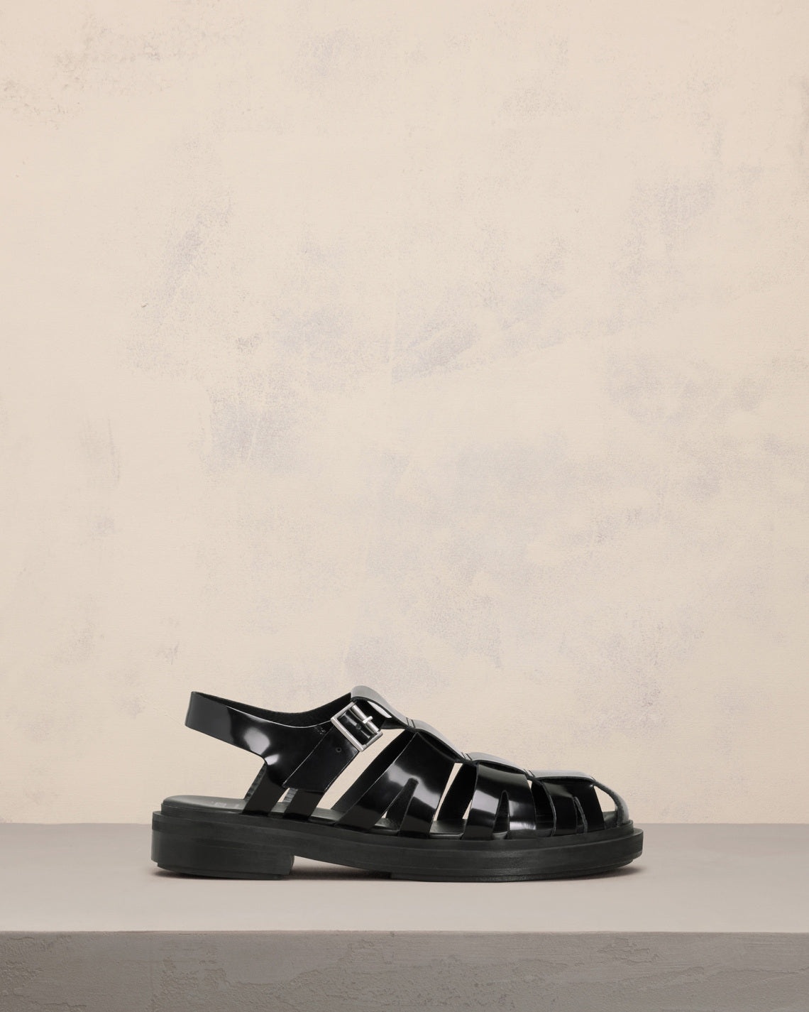 ANATOMICAL TOE FISHERMAN SANDALS - 1