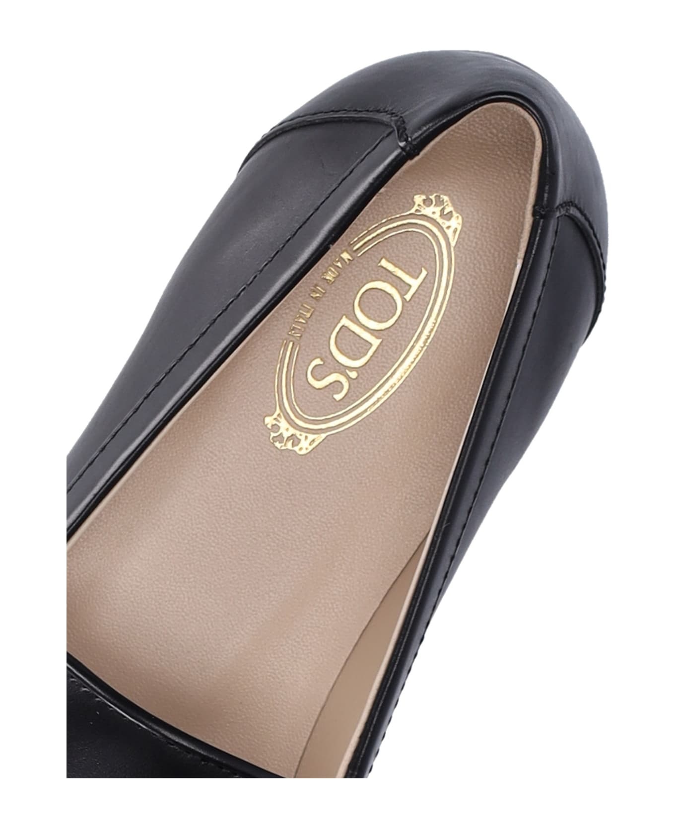 T Timeless Leather Loafer - 5